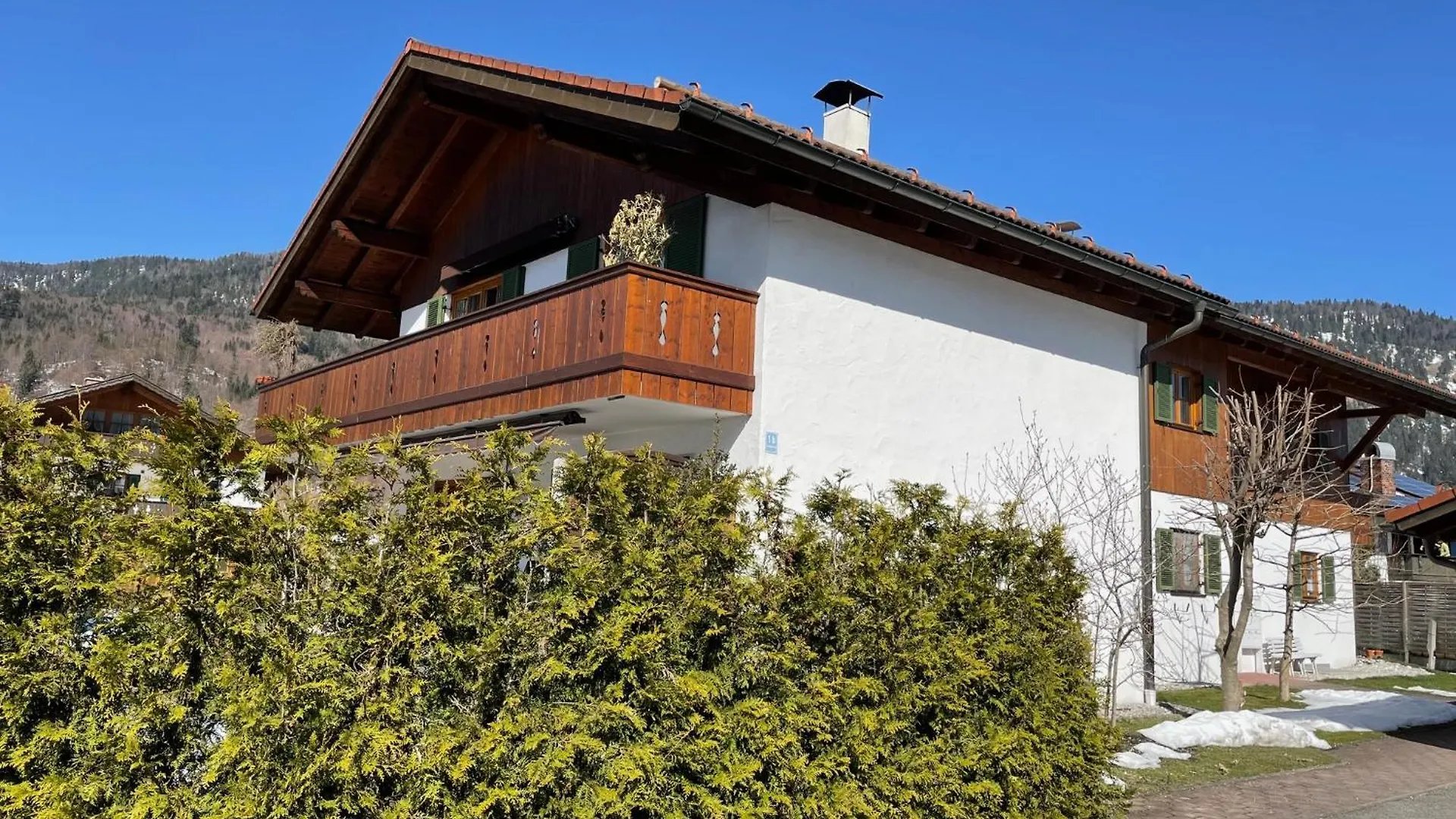 Dachgeschosswohnung Mit Traumhaftem Zugspitzblick Bei Garmisch Farchant 0*,  Germany